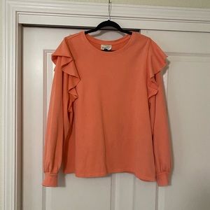 Universal thread sweatshirt